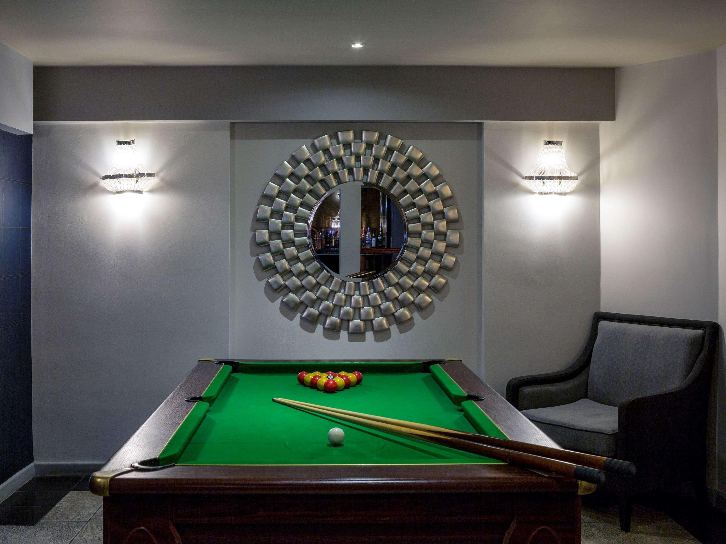 Barons Court Hotel Уолсолл Экстерьер фото