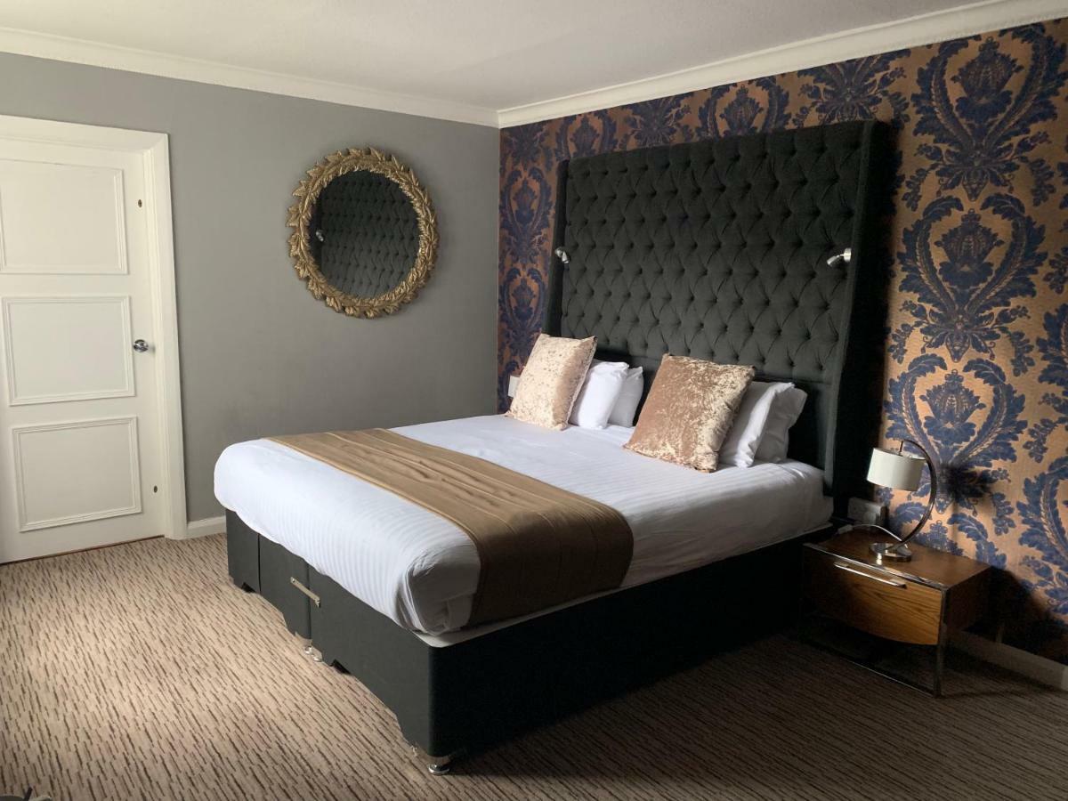 Barons Court Hotel Уолсолл Экстерьер фото